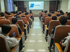 机械工程取从动化学院举办“青年·成功