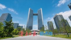 让机械人正在实正在场景中“学会工做”